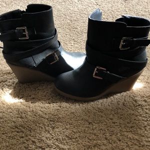 Black wedge moto boots